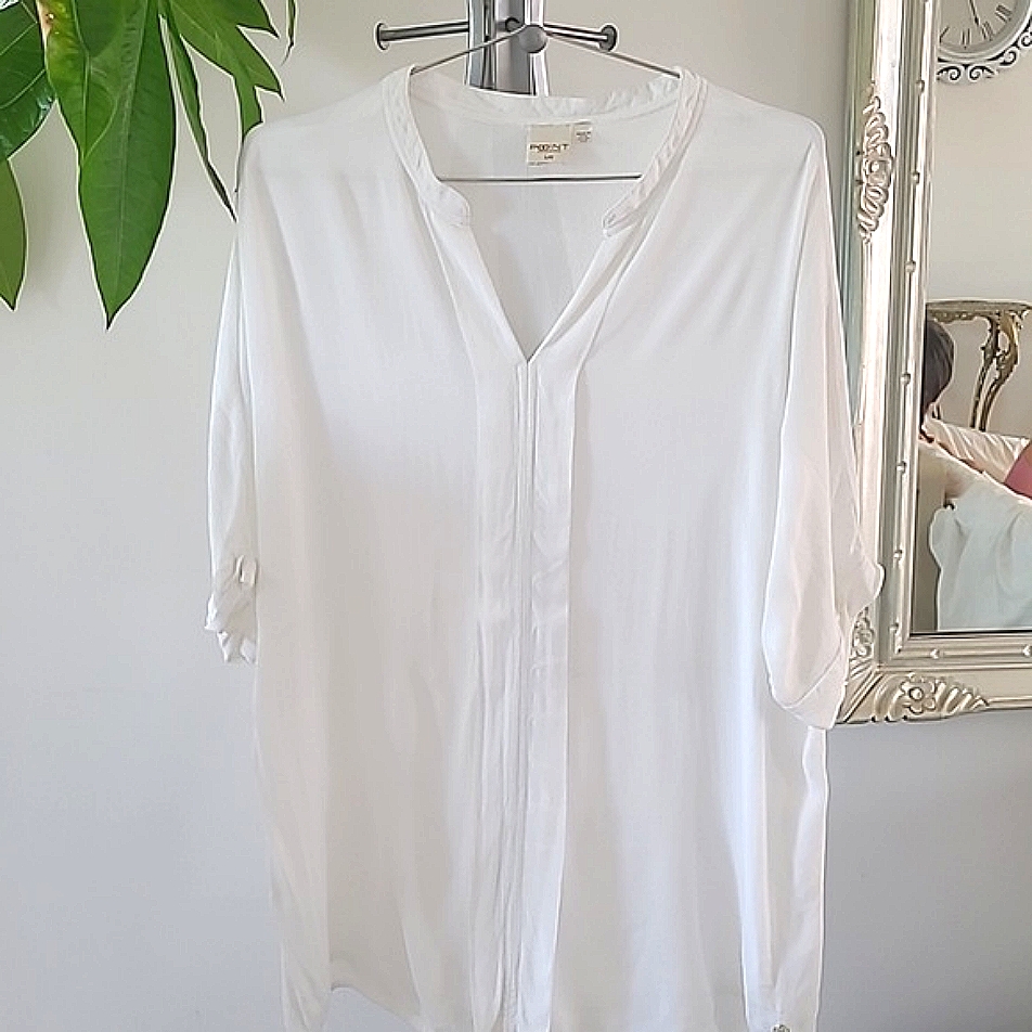 Blouse By Point Zero